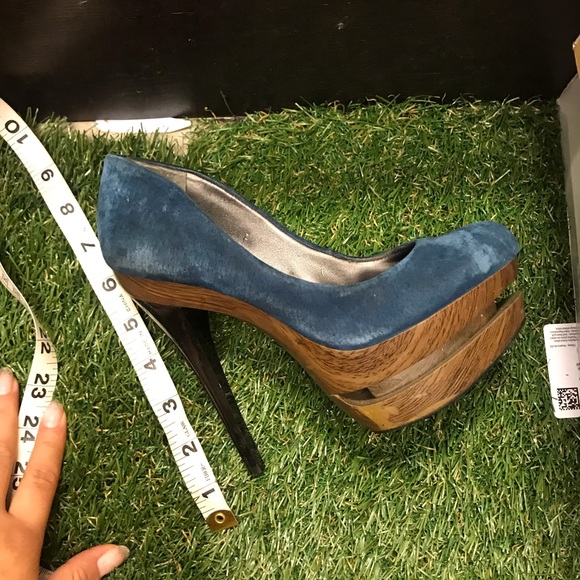 Jessica Simpson SOLD - Picture 5 of 5